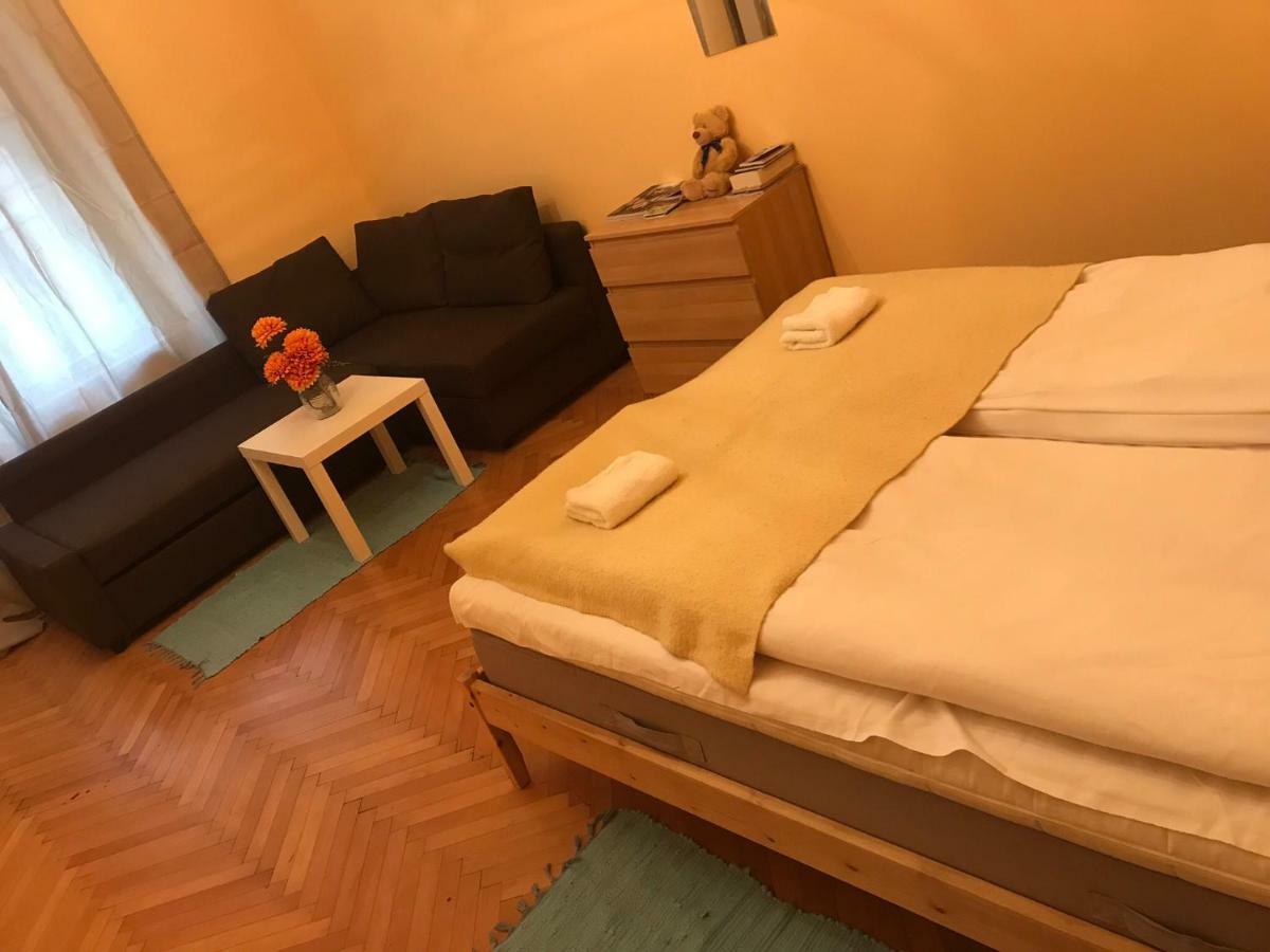 Blahnikova Aparthotel Praga Exterior foto